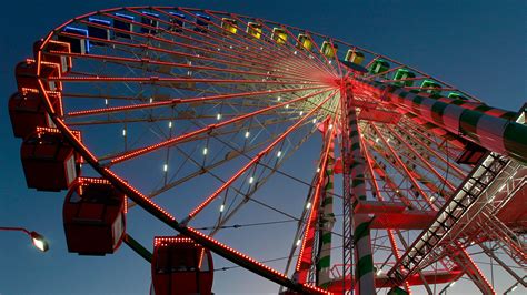 Largest traveling Ferris wheel is a big hit at Wisconsin State Fair