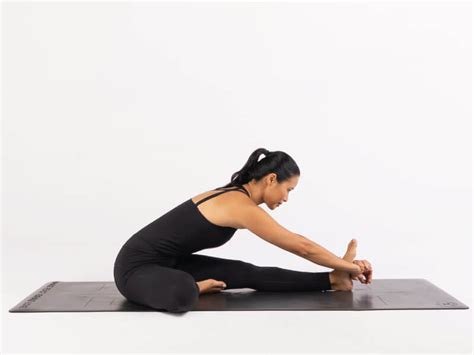 Janu sirsasana, la postura del sauce en yoga - Xuan Lan Yoga