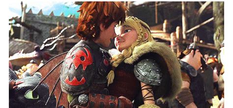 Hiccup kisses Astrid HTTYd 2 Httyd 2, Hiccup And Toothless, Hiccup And ...