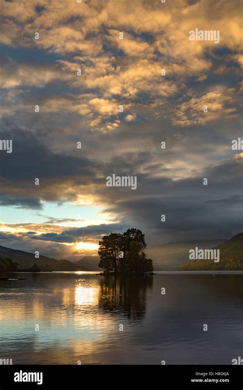 Loch tay perthshire hi-res stock photography and images - Alamy