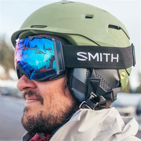 How to Buy Your Next Pair of Ski Goggles