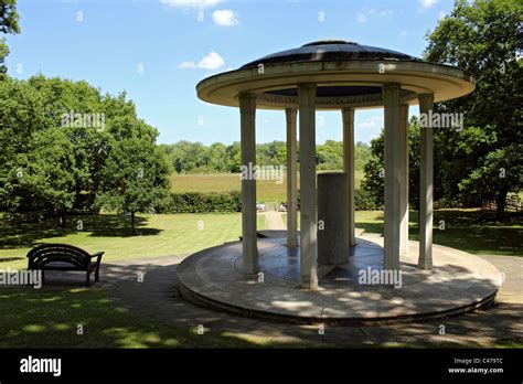 Runnymede Memorial the site of the sealing of Magna Carta by King John ...