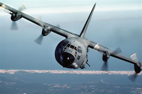 6 fast facts about the AC-130 gunship - StarSpangledFlags.com