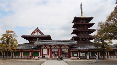 Shitennoji Temple - Osaka Travel