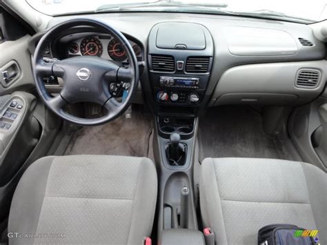 2002 Nissan sentra interior parts