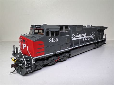 Athearn Delivers New Genesis 2.0 Southern Pacific Dash 9-44CW ...