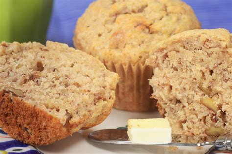 Banana Muffins - Joyofbaking.com *Video Recipe*