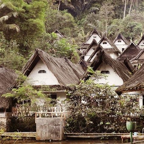 Mengenal Rumah Kampung Naga, Rumah Adat Tasikmalaya