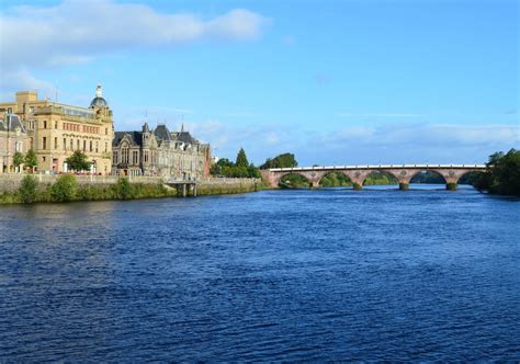 Tour Scotland Photographs: Tour Scotland Photographs River Tay Perth ...