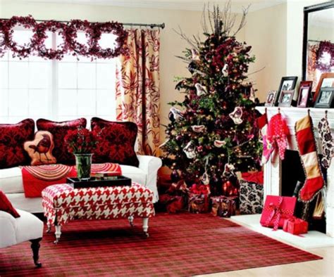 40 Traditional Christmas Decorations - DigsDigs