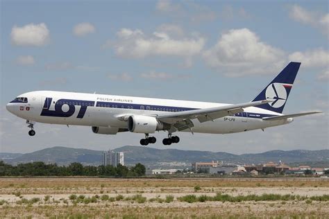 The Story Of LOT Polish Airlines' Boeing 767 Fleet