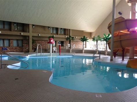 Travelodge Hotel Medicine Hat - Hotel Reviews, Deals - Alberta ...