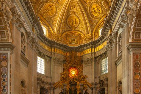 The Apse of St. Peter’s Basilica – Experiencing The Divine