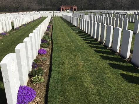 London Cemetery And Extension, Longueval | Cemetery Details | CWGC