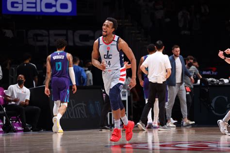 Top Photos 2020-21: Ish Smith Photo Gallery | NBA.com