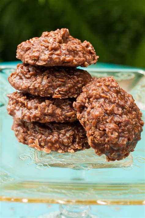 NO BAKE CHOCOLATE PEANUT BUTTER COOKIES