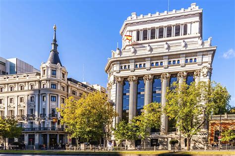 Calle Gran Vía in Madrid - Explore, Shop and Dine Along One of Madrid’s ...