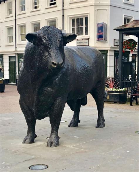 Large Outdoor Standing Street Bronze Bull Stock Market Statue