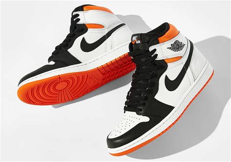 Air Jordan 1 Electro Orange 555088-180 Store List | SneakerNews.com