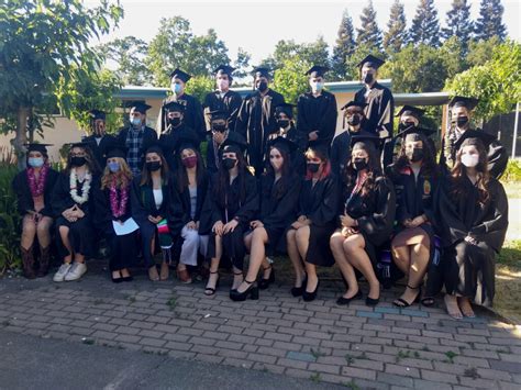 Sonoma’s Creekside High School graduates its largest class