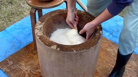 Mochi making - YouTube