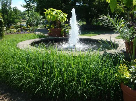 Formal Water Features in Landscape Design - Revolutionary Gardens