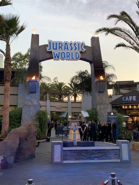 Jurassic World The Ride Media Night at Universal Studios Hollywood ...