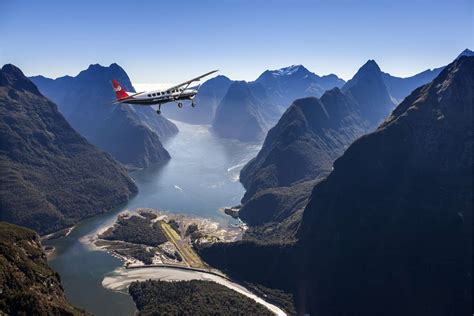 Milford Sound Scenic Flight | See and Do New Zealand