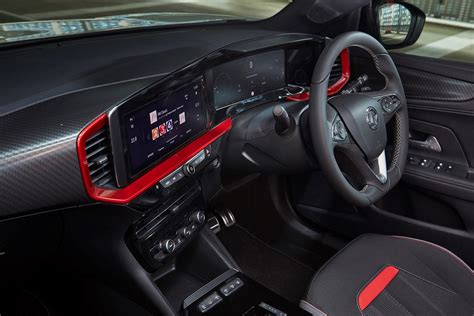 Vauxhall Mokka (2022) Interior Layout, Dashboard & Infotainment | Parkers