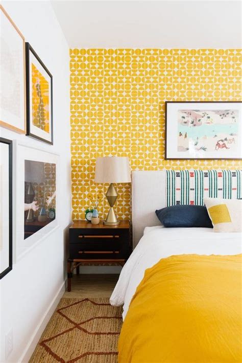 25 Bold Yellow Accent Walls For A Shiny Touch - DigsDigs