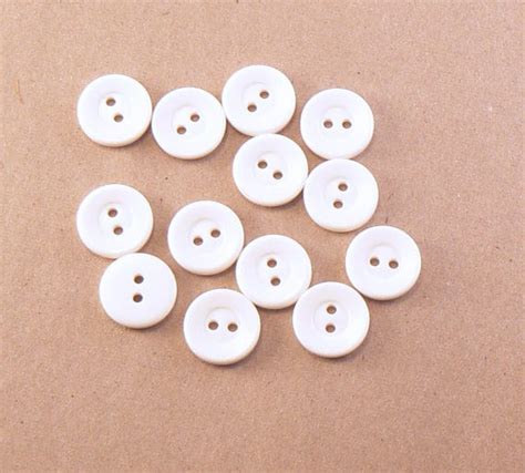 14 Different Types of Buttons (for Clothing and Accessories)