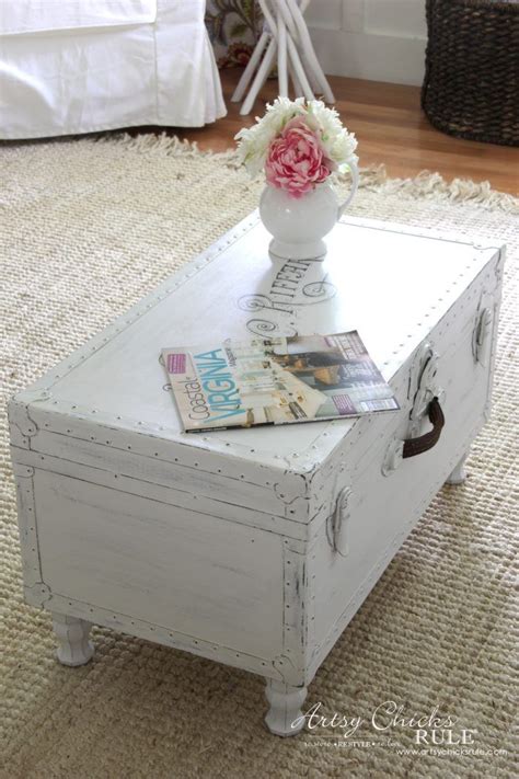 $5 Old Trunk Coffee Table (A Thrifty Makeover!) | Decoracion de muebles ...