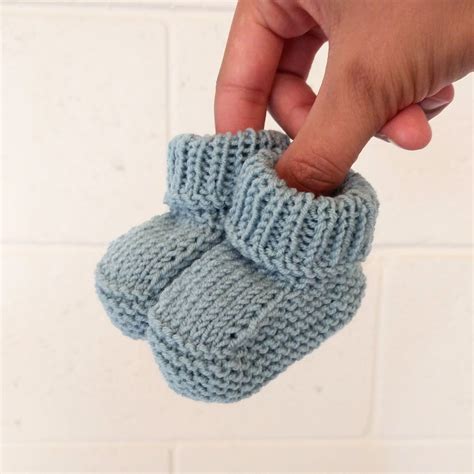 Ravelry: Newborn Booties pattern by Priscillia Uloho | Baby knitting ...