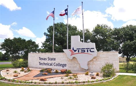 TSTC in Waco employees recognized with statewide award - TSTC