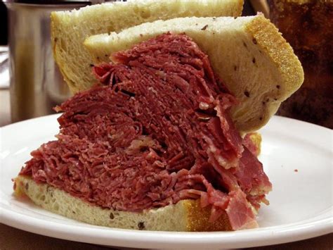 Best Corned Beef Sandwich Near Me - NEARSA