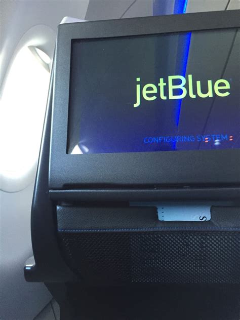 What It's Like to Fly JetBlue First Class | POPSUGAR Smart Living