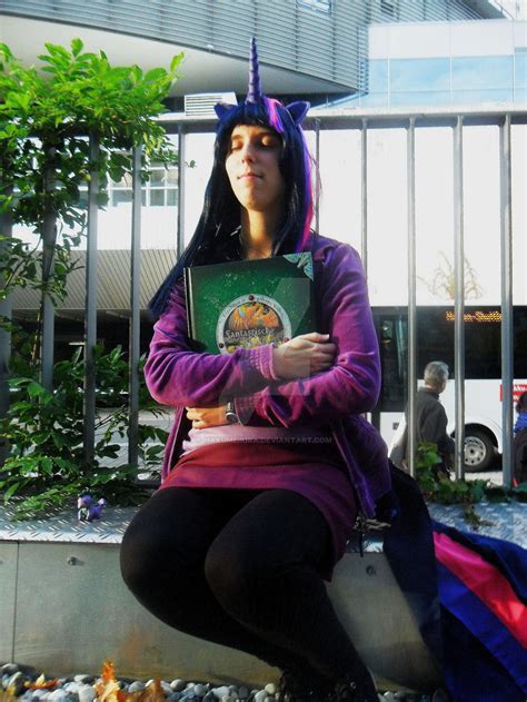 Twilight Sparkle - Cosplay 2 by HakumeiKira on DeviantArt