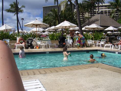 Mommy Travels: Hale Koa military resort on Waikiki Beach - Honolulu, Hawaii