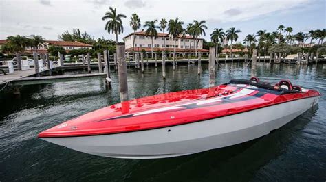 This Cigarette Racing Speedboat With 1,040 HP Could Be Yours