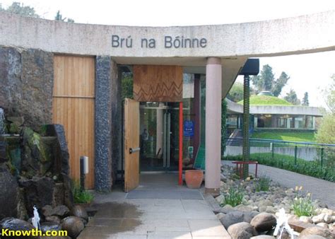 Brú na Bóinne Visitors Centre | World heritage sites, Cool places to ...