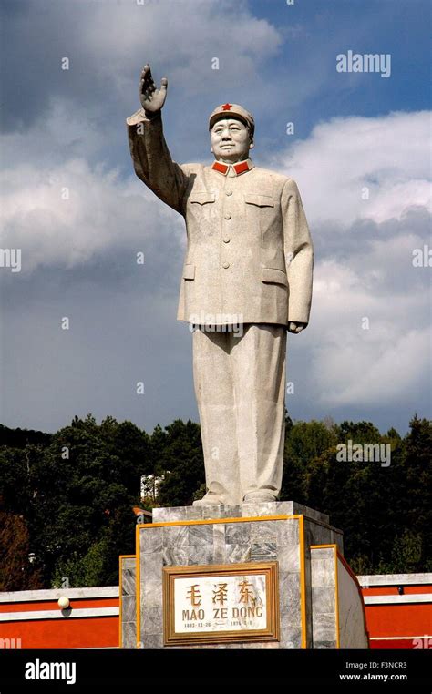 Lijiang, China: A Larger-thanlife Statue Of Chairman Mao Zedong At ...