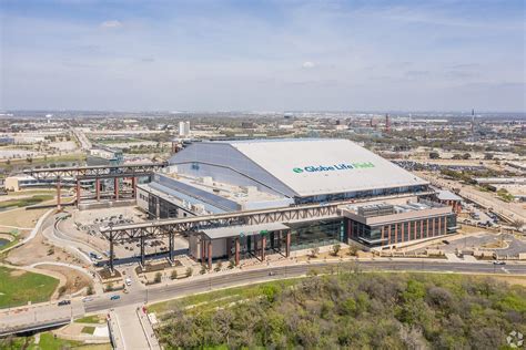 Texas Rangers Baseball Stadium has the World’s Largest Retractable Roof ...