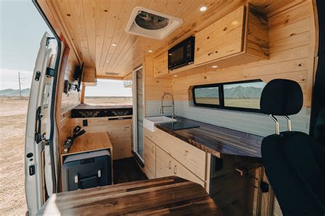 opruiming > buy a converted camper van