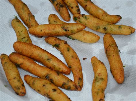 How to Make Crispy Potato Sticks (With Photos) - Delishably