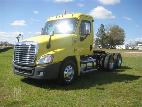 2014 FREIGHTLINER CASCADIA 125 For Sale In Douglas, Georgia | MarketBook.ca