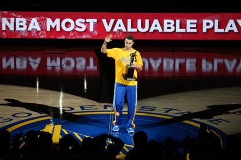 Stephen Curry Wins NBA MVP Award After Record-Setting Season for Golden ...