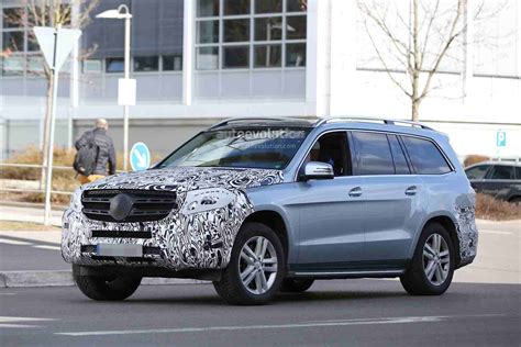 Mercedes-Benz GLS Photos Leaked to the Web