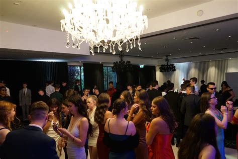 Year 10 Formal – Sydenham | Copperfield College