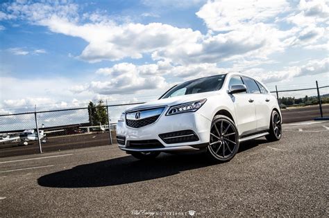 Luxury Crossover Acura MDX on Custom Rims | Luxury crossovers, Acura ...