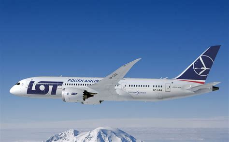 LOT Polish Airlines is certified as a 3-Star Airline | Skytrax